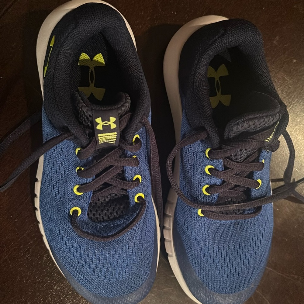 Under Armour New Boys 13 sneakers